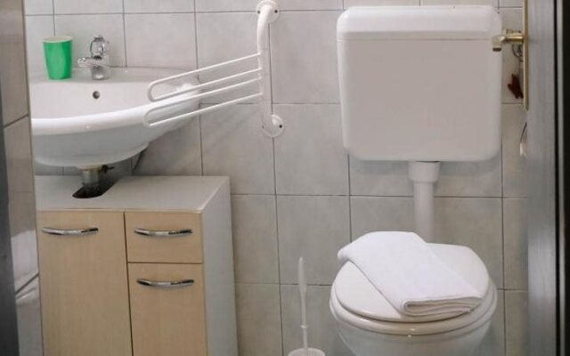 Sd Portoroz Hostel Korotan