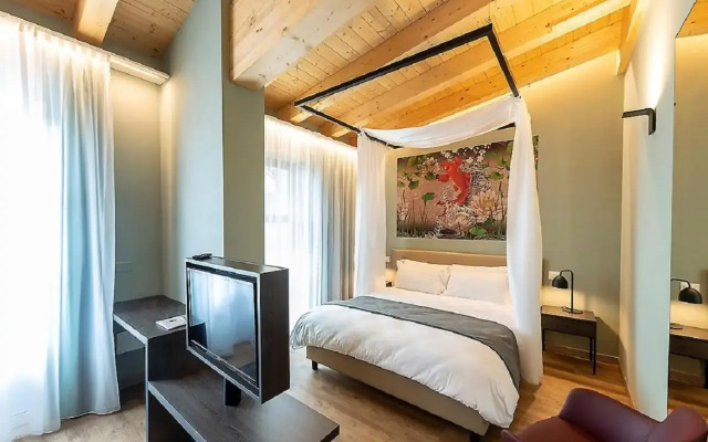 Hotel Regina Del Garda Suite