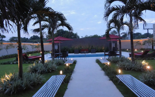 Courtyard by Marriott Panama Metromall