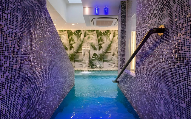 Hotel Center 2
