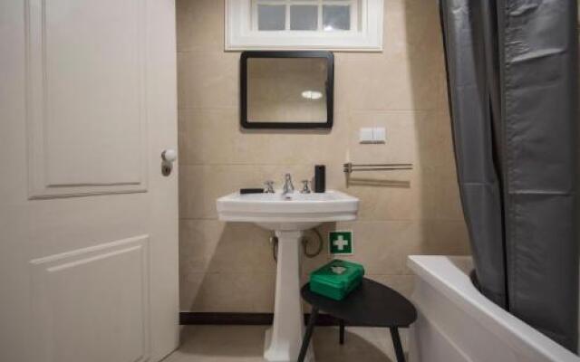 Lovelystay - Spacious 2br Downtown - 5 Min To River