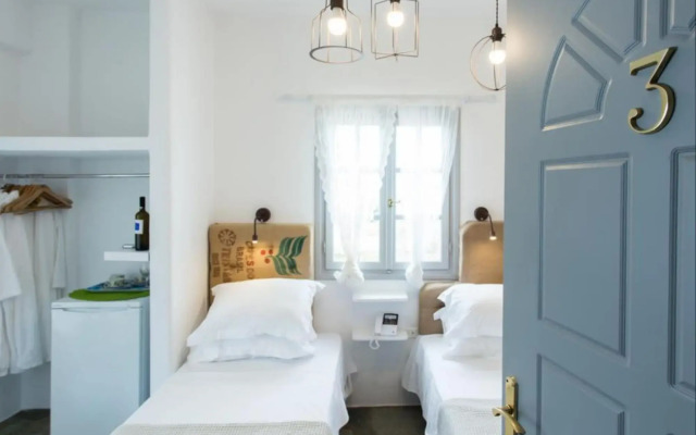 Evi Rooms