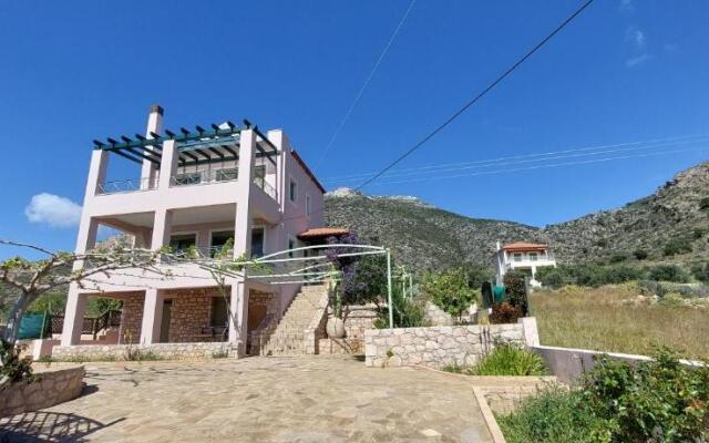 Wonderful seaside residence