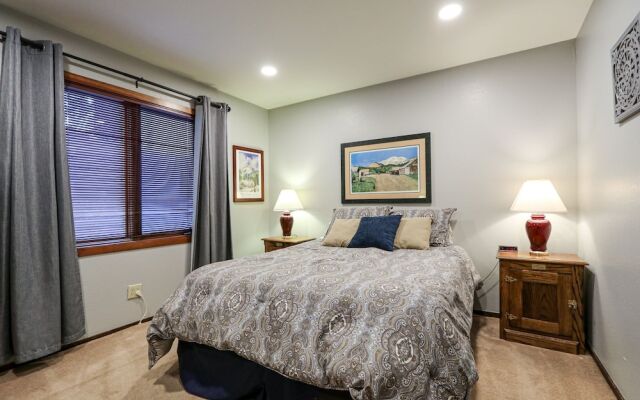 Woodlands #33 3 Bedroom Condo by RedAwning