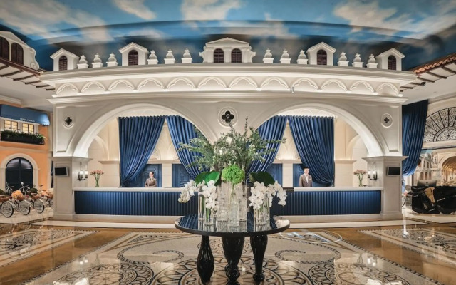 Hotel Indigo Shenzhen Overseas Chinese Town by IHG