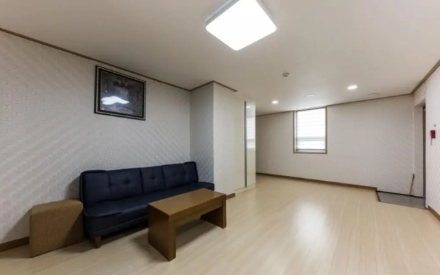 Boryeong (Daecheon) Mud Beach Hotel