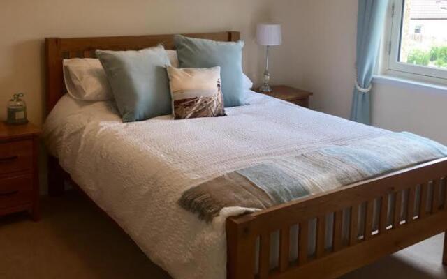 The View, 22 School Park