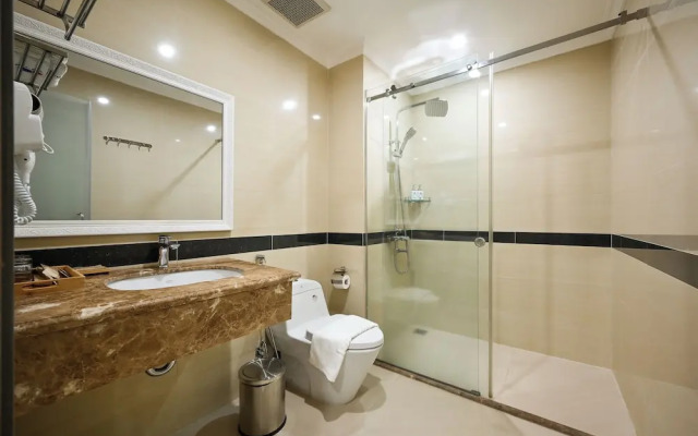 The River Park Hotel