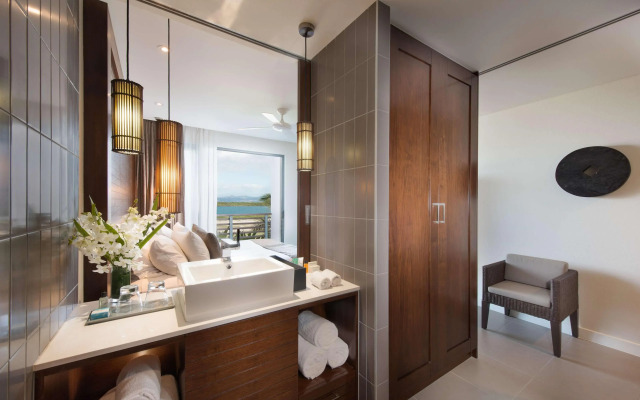 Hilton Fiji Beach Resort and Spa