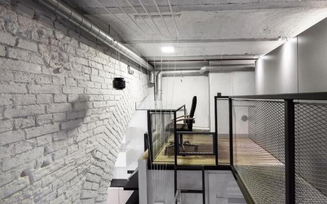 #stayhere - Unique Spacious & Modern 2BDR Upscale Neighbourhood