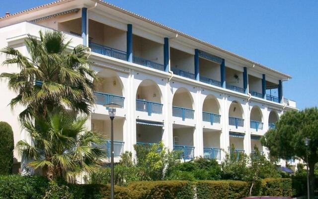 Appartement Le Lavandou, 2 pièces, 4 personnes - FR-1-251-411