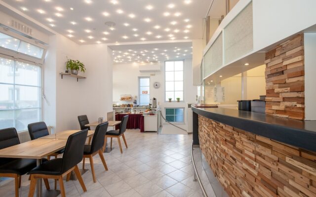 Relax Hotel & SPA Stuttgart