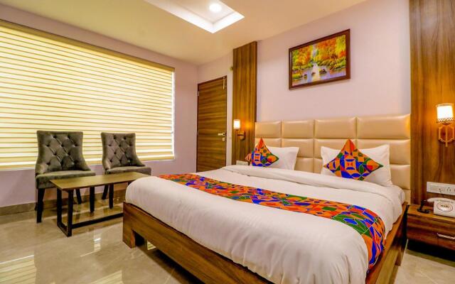 Fabhotel Prime K9 Regency