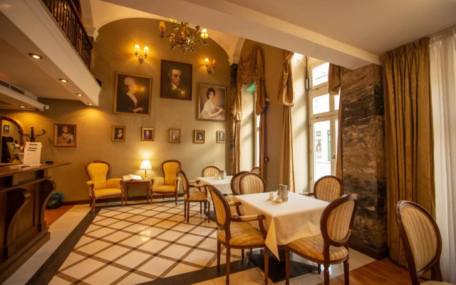 Mozart Hotel
