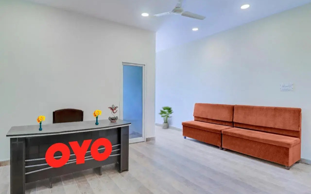OYO 70302 Aayush Stay Inn