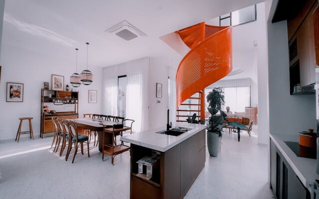 Venus Villa Flamingo Dai Lai by MAPSTAR