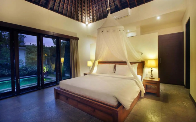 Villa Tiga Mangga – Guest Rooms – Kerobokan Kelod