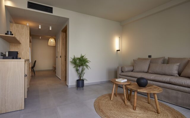 Mayu Suites