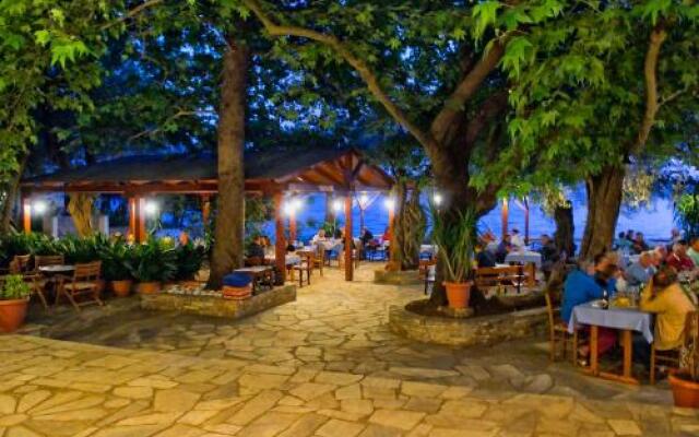 Hotel Apartments Sikia II