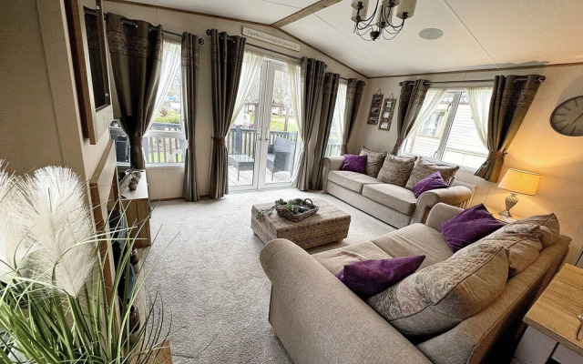 Hopton Lodge Retreat