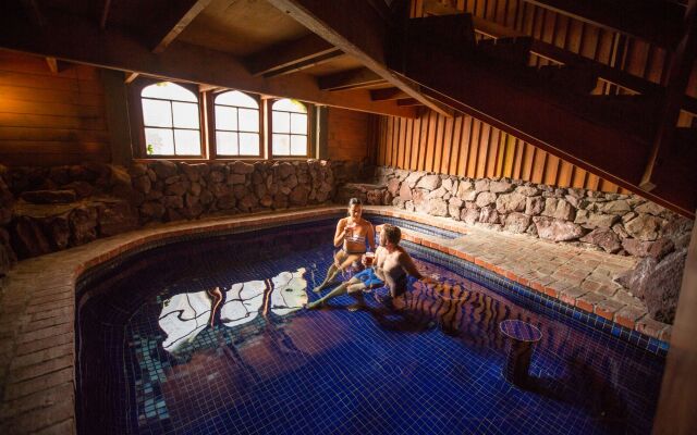 Powderhorn Chateau