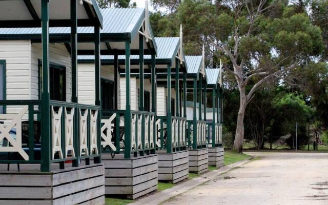 Geelong Surfcoast Hwy Holiday Park