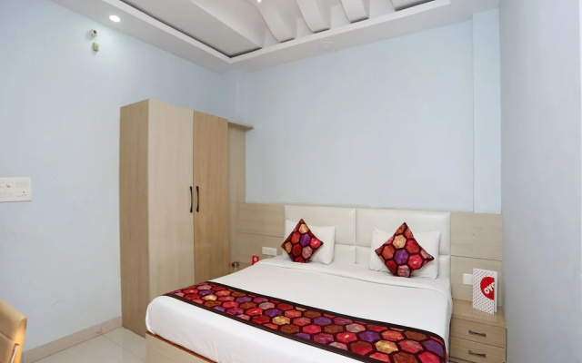 OYO 14854 VMS Royal Inn - Hotel in Λάκναου - Photo 5