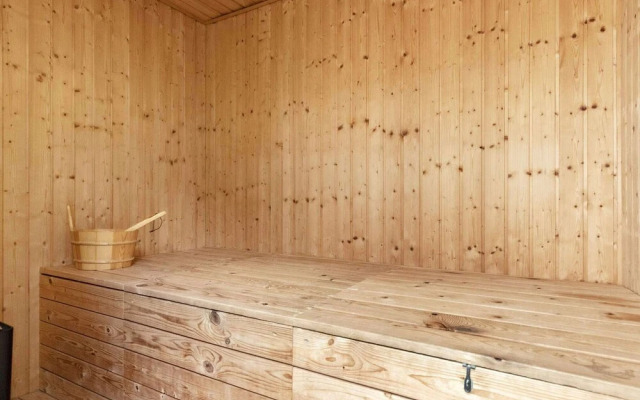 8 Person Holiday Home in Blavand