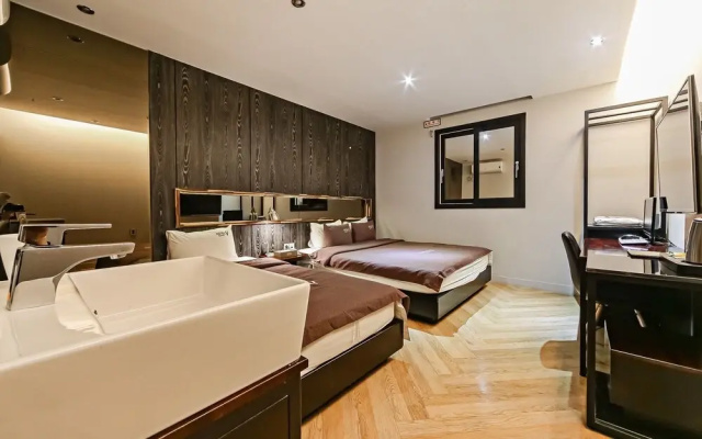 Busan Gangseo Sinho-dong V Hotel