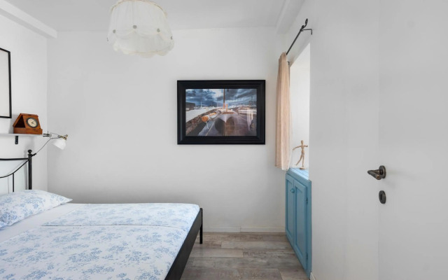 Hanna Cozy Old Stone House