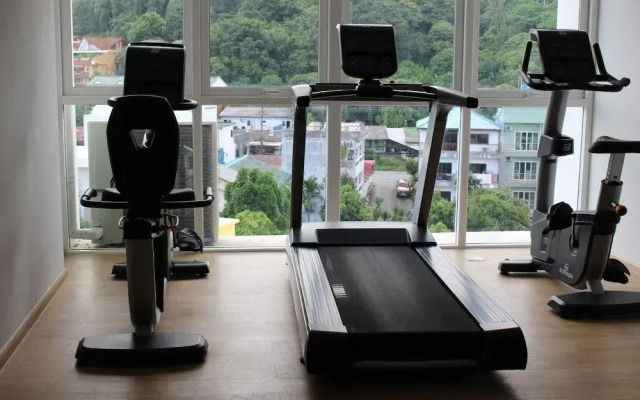 Ozone Condotel Apt 716
