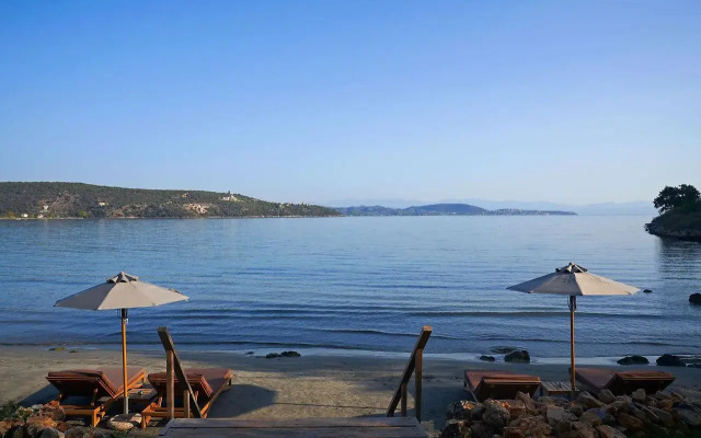 100 Rizes Seaside Resort