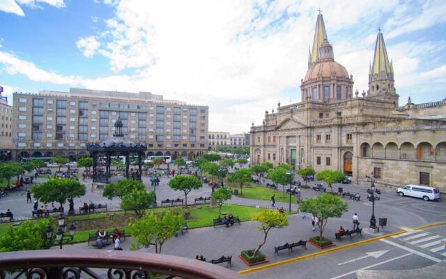 Holiday Inn Hotel & Suites Guadalajara-Centro Historico by IHG