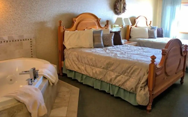 Pier Plaza Lodging