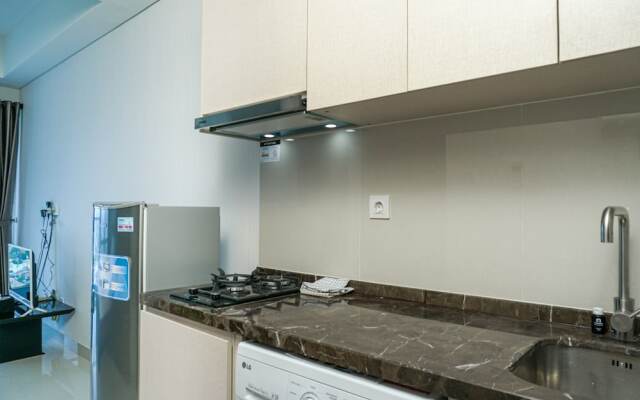Comfy Studio at Puri Mansion Apartment