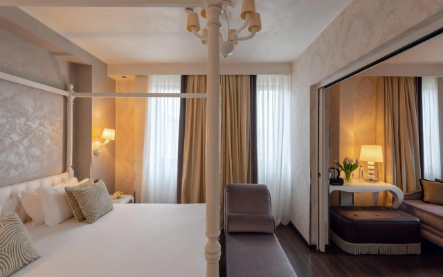 Carnival Palace Hotel