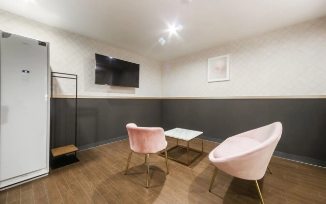Busan Station Hotel Gray 194