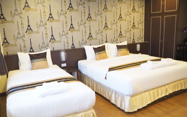 Suksomboon Hotel