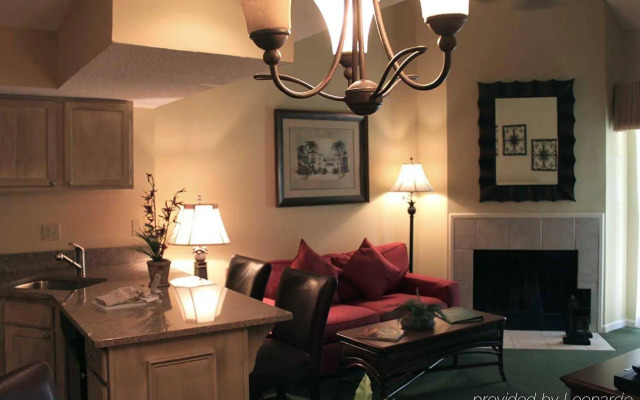 Palmera Inn and Suites