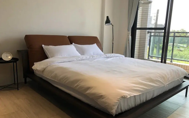 Single Eyelid Hostel
