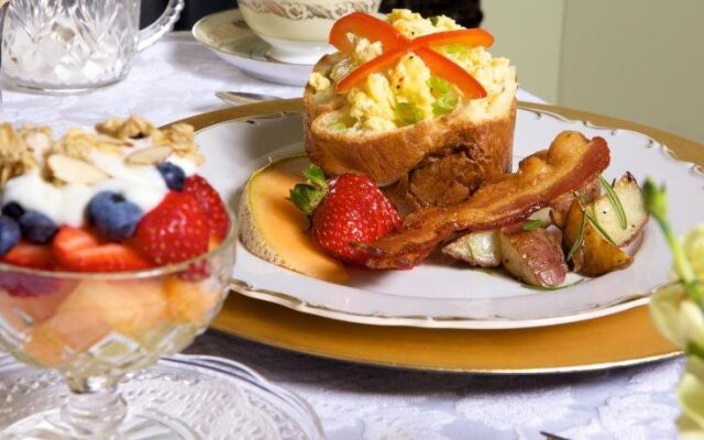 DuPont Mansion Bed & Breakfast