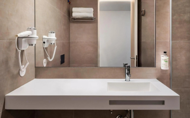 B&B HOTEL Famalicao