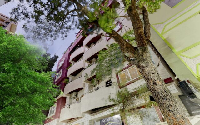 SAGA Comforts Aparthotel
