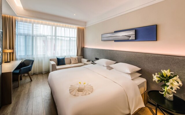 Zhangjiagang Suning Auraya Hotel