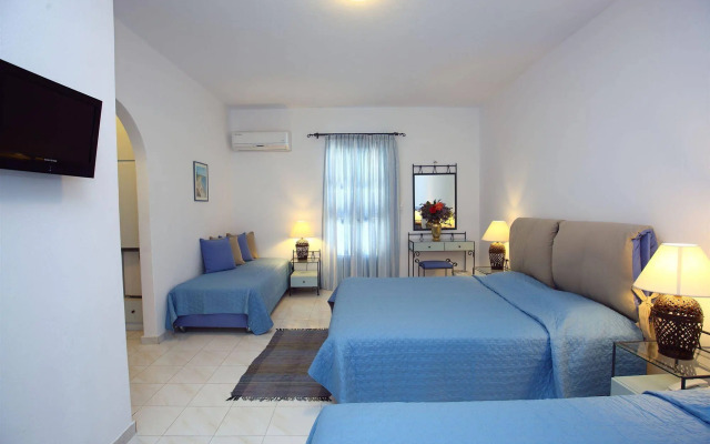 Pyrgaki Hotel