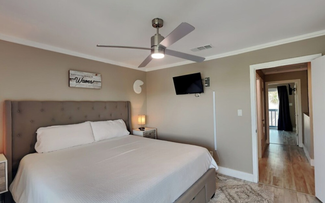 Coconut's Beach House by Southern Vacation Rentals