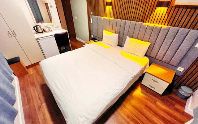 Naila Hotel