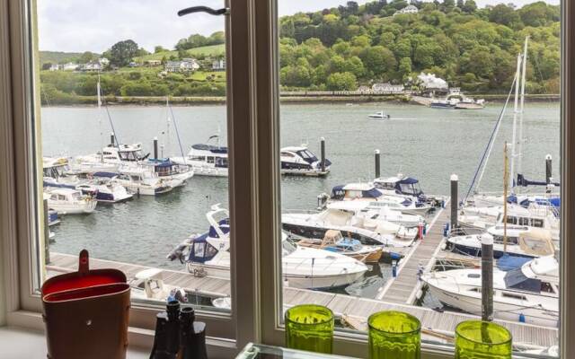 10 Dart Marina