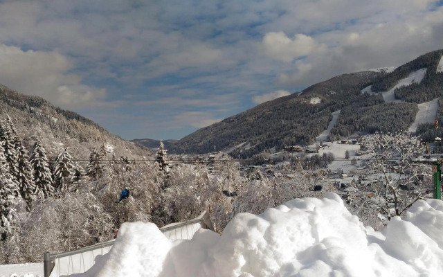 SKI-TO-DOOR Sonnwiese