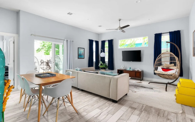 Stunning Centrally Located FUN 3BR Home